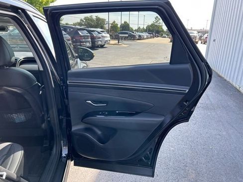 Certified 2024 Hyundai Tucson Limited AWD/4WD image 15