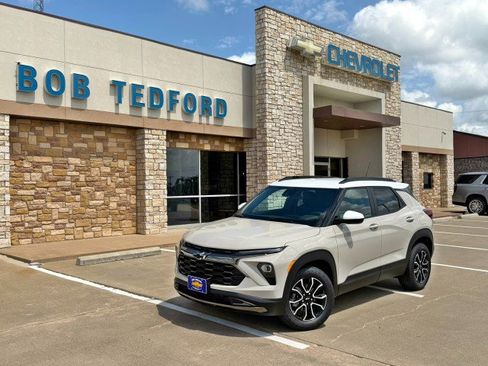 New 2026 Chevrolet TrailBlazer ACTIV FWD image 1