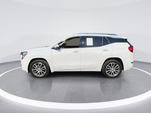 Used 2022 GMC Terrain Denali w/ LPO, Roadside Safety Package AWD/4WD image 7