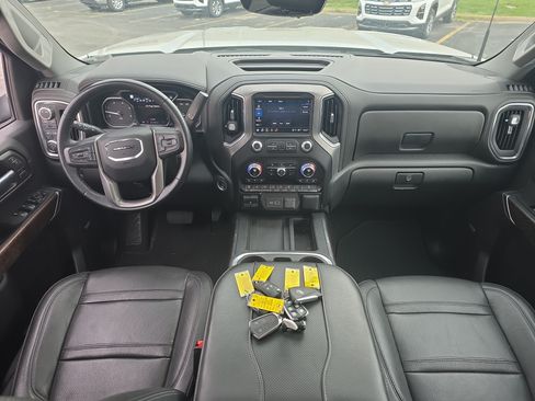 Used 2023 GMC Sierra 2500 Denali w/ Denali Ultimate Package AWD/4WD image 11
