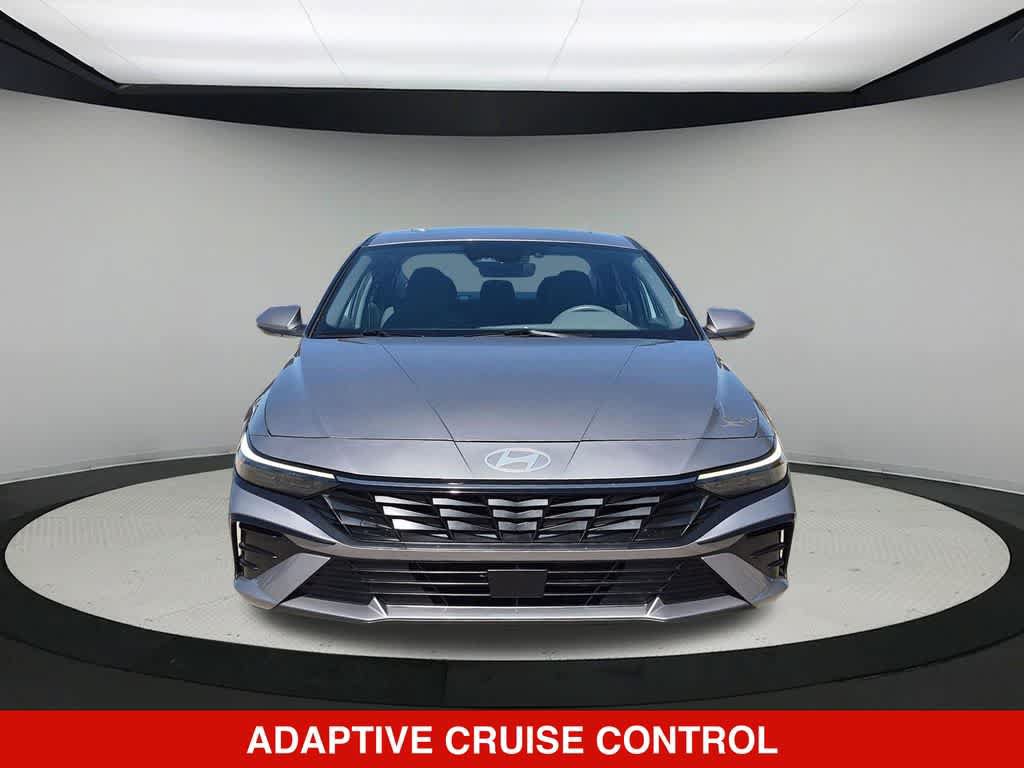 Used 2025 Hyundai Elantra SEL FWD image 10