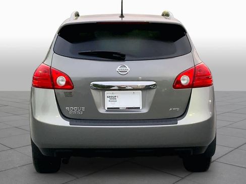 Used 2015 Nissan Rogue S w/ Convenience Package AWD/4WD image 5
