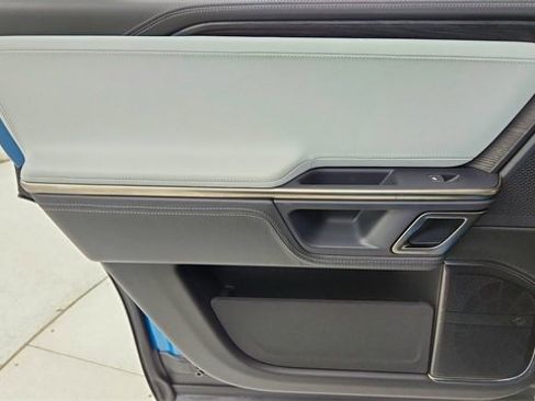 Used 2024 Rivian R1S Launch Edition image 36