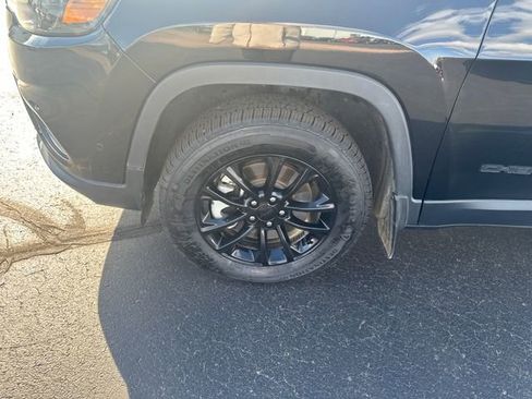 Used 2023 Jeep Cherokee Altitude Lux w/ Lux Elite Package image 32