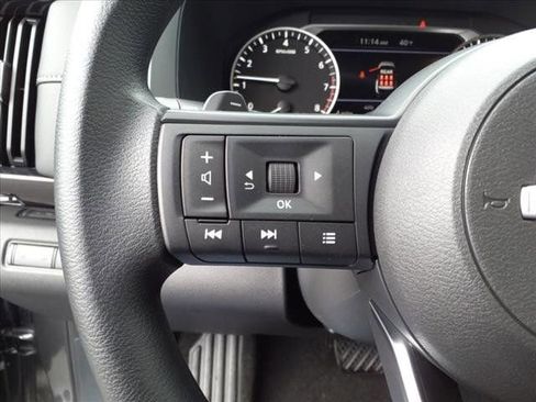 New 2025 Nissan Pathfinder S image 22