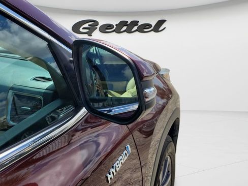 Used 2019 Toyota Highlander XLE image 11