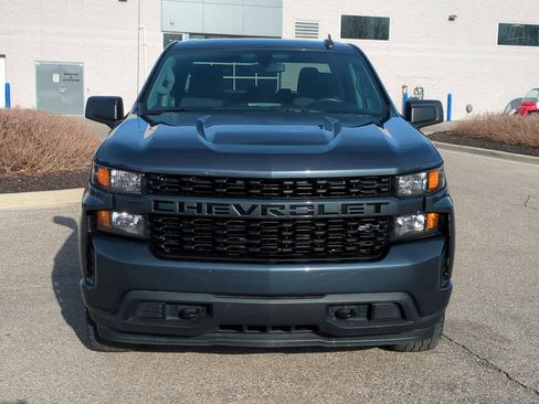 Used 2021 Chevrolet Silverado 1500 Custom w/ LPO, Dark Essentials Package image 3