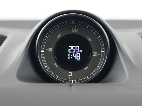 Certified 2025 Porsche Cayenne Turbo AWD/4WD image 12