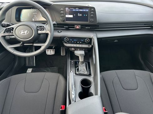 Used 2026 Hyundai Elantra Sport FWD image 16