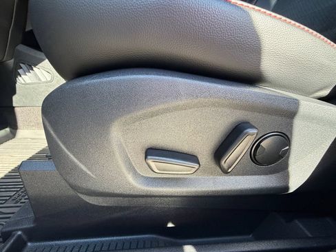 Used 2024 Ford Edge ST-Line AWD/4WD image 14