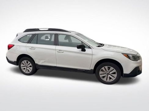 Used 2018 Subaru Outback 2.5i image 6