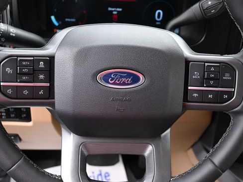 Used 2026 Ford F350 Lariat w/ Lariat Premium Package AWD/4WD image 15