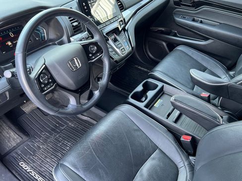 Used 2023 Honda Odyssey Elite image 9