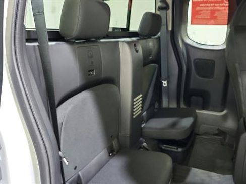 Certified 2025 Nissan Frontier SV w/ SV Convenience Package RWD image 50