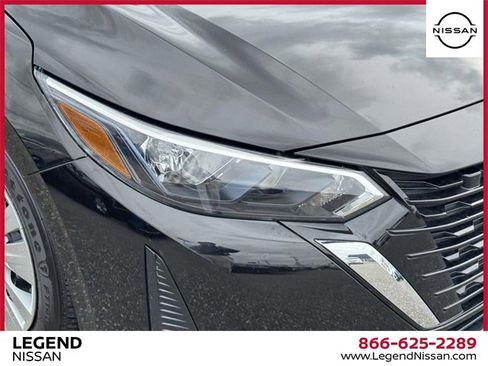 Used 2024 Nissan Sentra S image 9