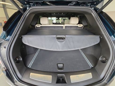 Used 2025 Cadillac XT5 Sportv w/ Technology Package AWD/4WD image 23