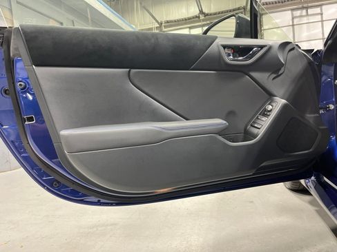 Used 2024 Subaru BRZ tS RWD image 12