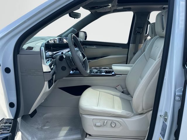 Used 2026 Cadillac Escalade ESV Platinum Luxury w/ LPO, Floor Liner Package AWD/4WD image 10
