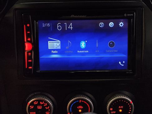 Used 2015 MAZDA MX-5 Miata Sport image 25