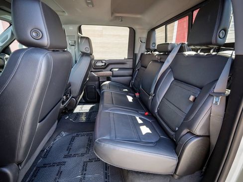 Used 2023 GMC Sierra 2500 Denali w/ Denali Ultimate Package AWD/4WD image 31
