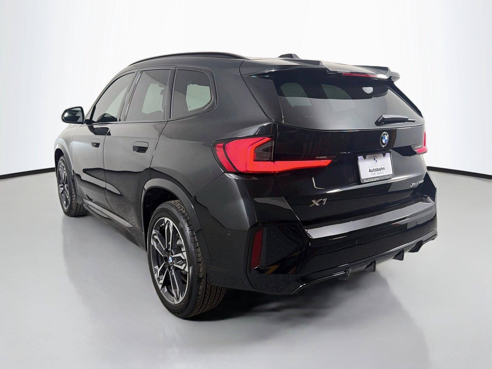 New 2027 BMW X1 xDrive28i AWD/4WD image 7