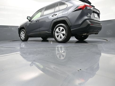 Certified 2022 Toyota RAV4 LE AWD/4WD image 31