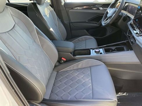 New 2026 Volkswagen Tiguan SEL R-Line image 27