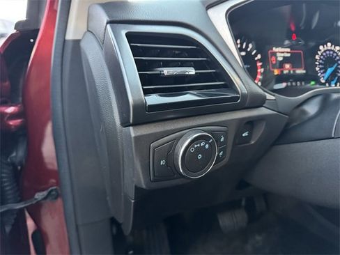 Used 2014 Ford Fusion SE w/ Equipment Group 201A image 23