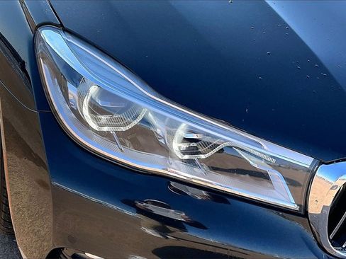 Used 2018 BMW 750i xDrive 750i xDrive image 29