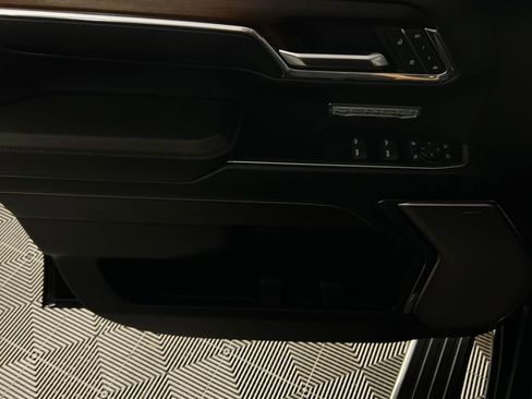 Used 2024 GMC Sierra 1500 Denali w/ Denali Reserve Package image 27