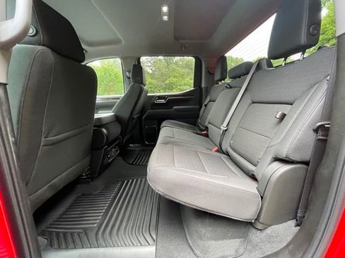 New 2025 GMC Sierra 1500 Elevation image 19