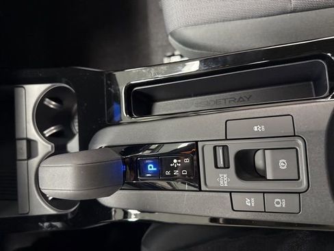 New 2026 Toyota Prius LE image 32