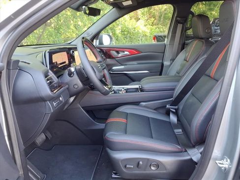 New 2026 Chevrolet Traverse RS FWD image 11
