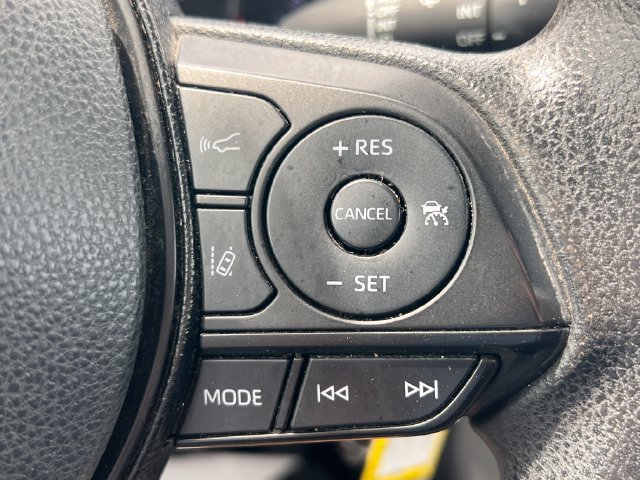 Used 2019 Toyota RAV4 LE w/ All Weather Liner Package AWD/4WD image 25