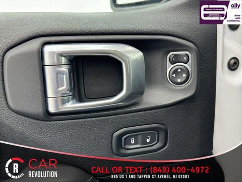 Used 2021 Jeep Gladiator Overland AWD/4WD image 41
