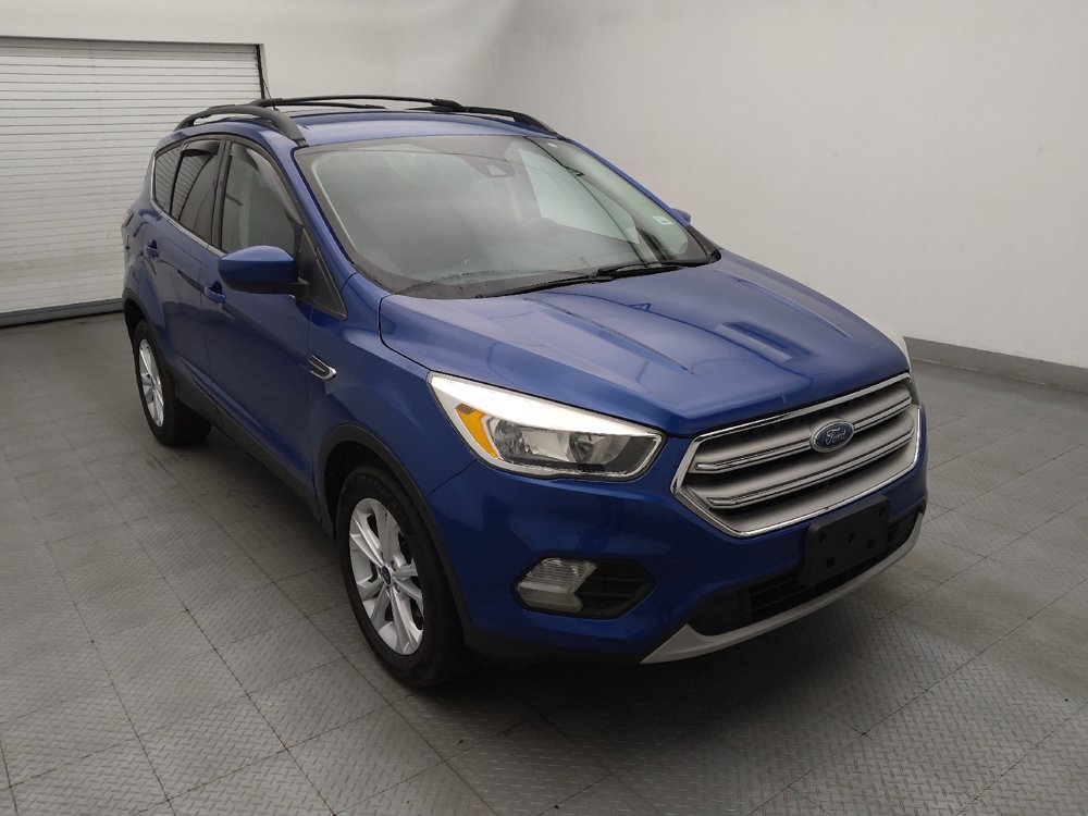 Used 2018 Ford Escape SE w/ Ford Safe & Smart Package FWD image 13