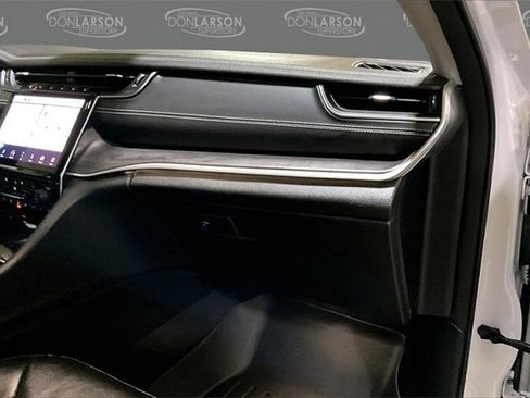 Used 2021 Jeep Grand Cherokee L Limited image 32