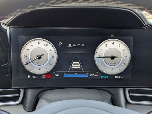 Used 2024 Hyundai Elantra SEL w/ Convenience Package image 11