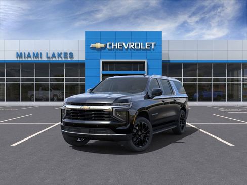 New 2025 Chevrolet Suburban LS image 8