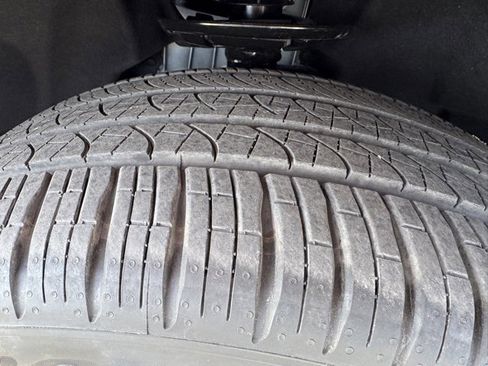 Used 2025 Ford Explorer Platinum w/ Ultimate Package image 13