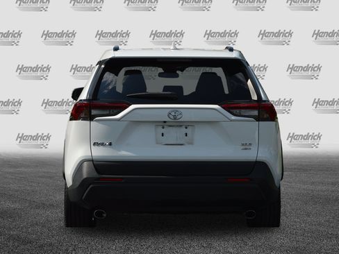 Used 2019 Toyota RAV4 XLE Premium w/ Cold Weather Package AWD/4WD image 10