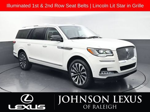 Used 2023 Lincoln Navigator L Reserve AWD/4WD image 3