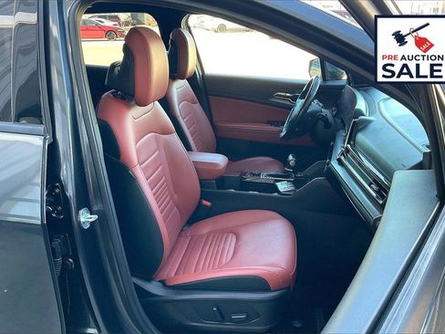 Certified 2024 Kia Sportage SX image 7