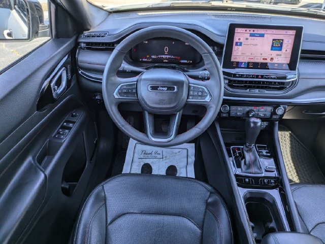 Used 2023 Jeep Compass Trailhawk w/ Trailhawk Elite Group AWD/4WD image 17