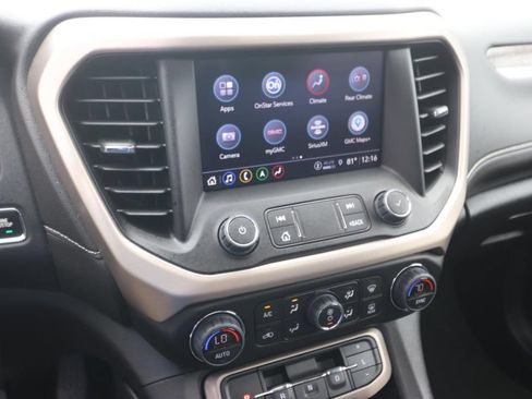 Used 2023 GMC Acadia Denali w/ Denali Ultimate Package FWD image 22