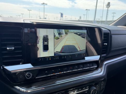 Used 2023 Chevrolet Silverado 1500 LT Trail Boss w/ Convenience Package II image 48