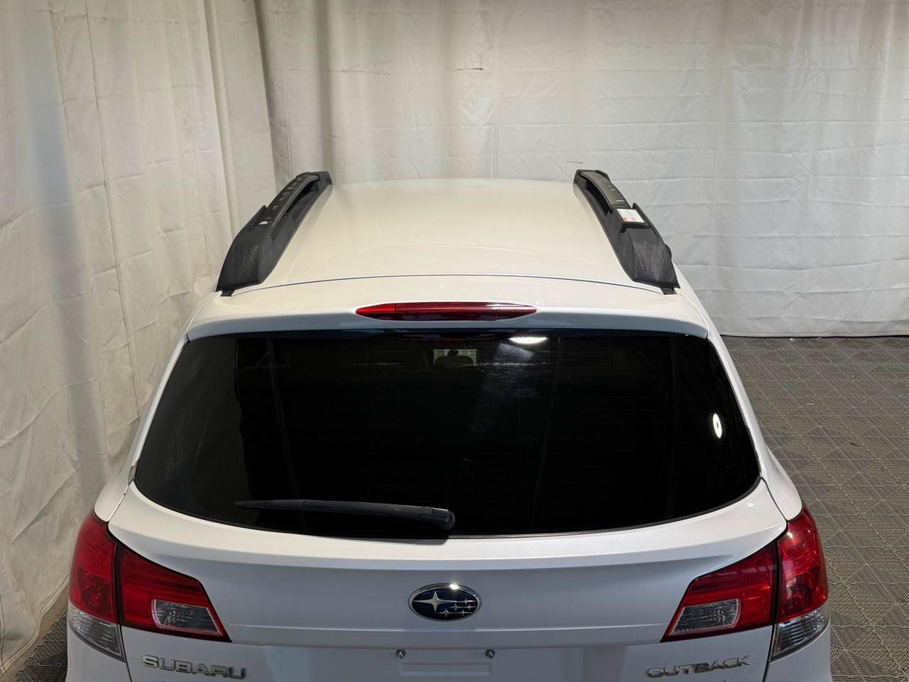 Used 2013 Subaru Outback 2.5i Premium w/ All-Weather Pkg AWD/4WD image 7