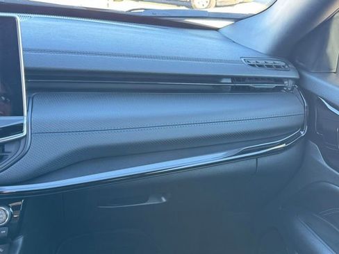 New 2026 Jeep Compass Latitude image 17