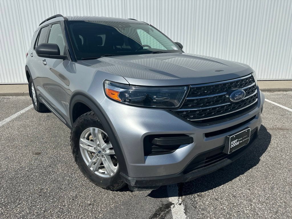 Used 2020 Ford Explorer XLT w/ Comfort Package AWD/4WD image 10