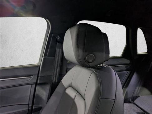 Certified 2025 Audi Q3 2.0T Premium w/ Convenience Package image 15